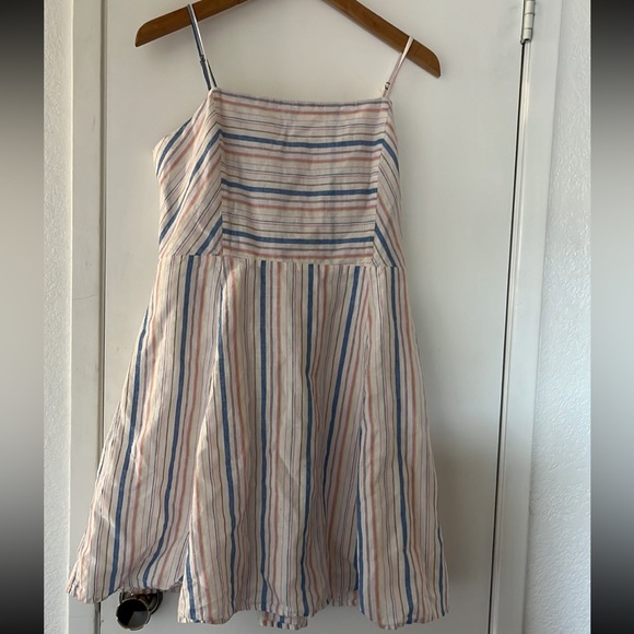 GAP Dresses & Skirts - Gap linend stripes Dress